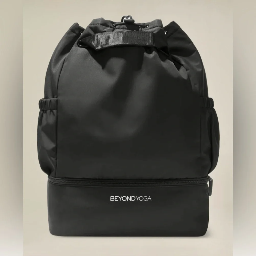 Beyond Yoga, Yoga Gym Bag, Drawstring Tote Backpack Bag Carry-All Bag Black - Picture 1 of 11